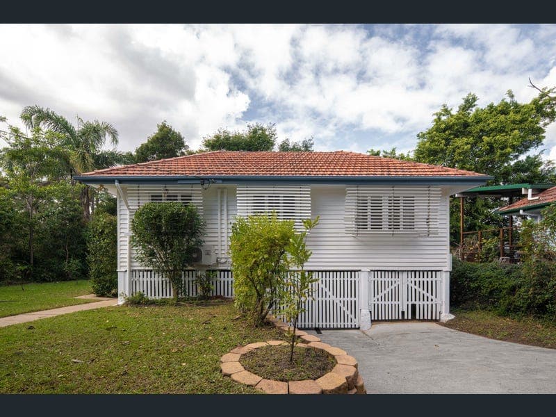 24 Anson Street, Moorooka — photo 1 of 5
