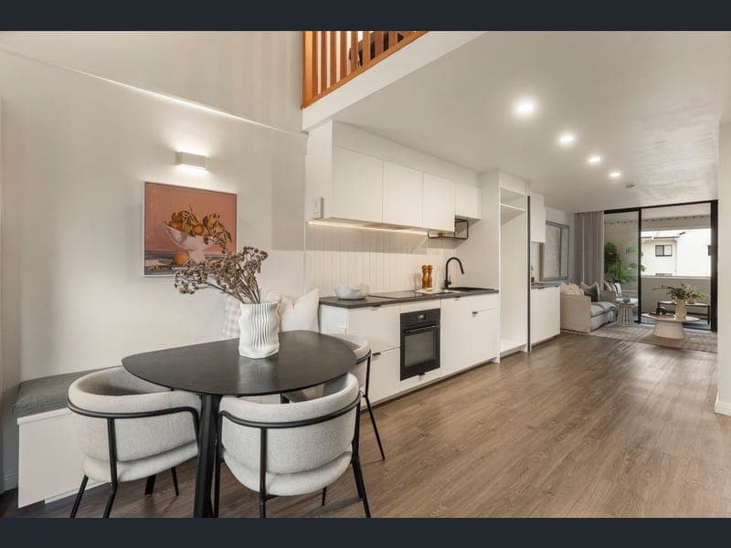 14/120 Sydney Street, New Farm — photo 1 of 5