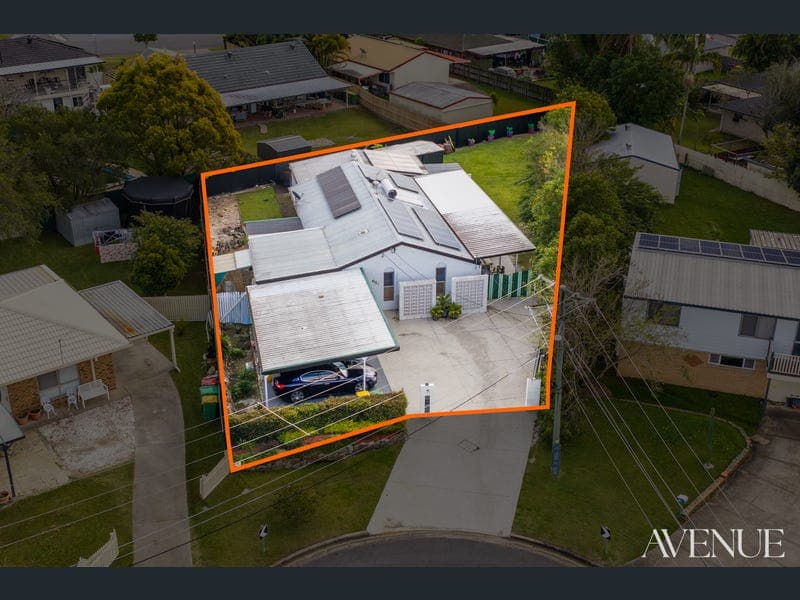 17 Limerick Drive, Crestmead — photo 1 of 5