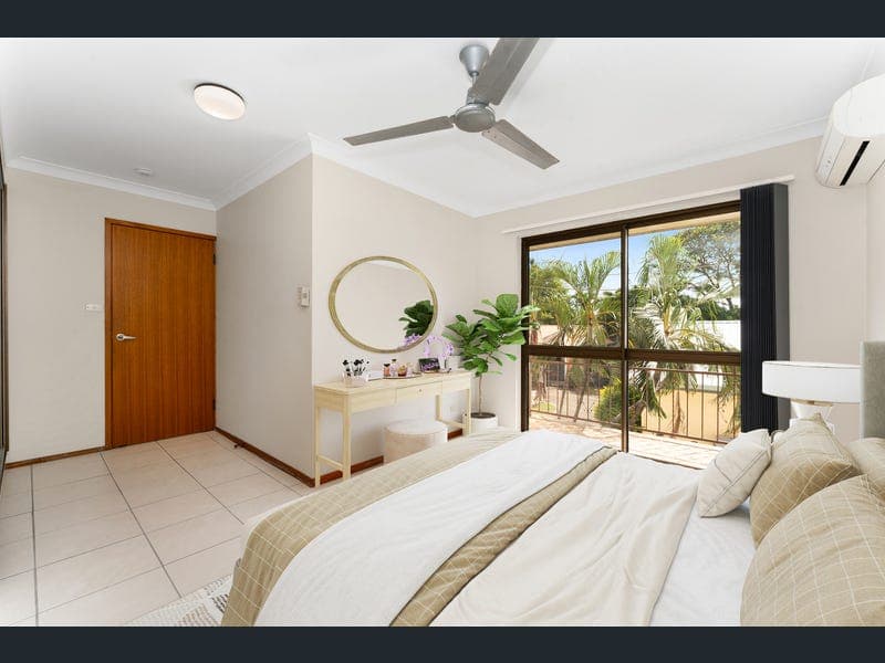 5/8 Goldring Street, Hermit Park — photo 1 of 5