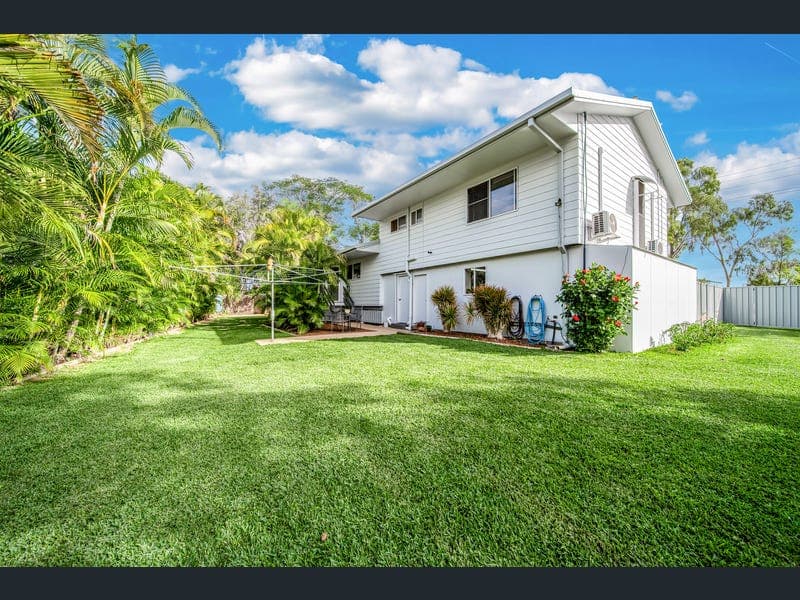 128 Opal Street, Emerald — photo 1 of 5
