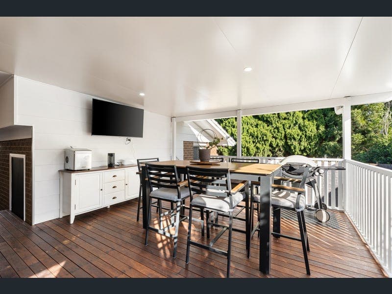 17 Bowtell Street, Rangeville — photo 1 of 5