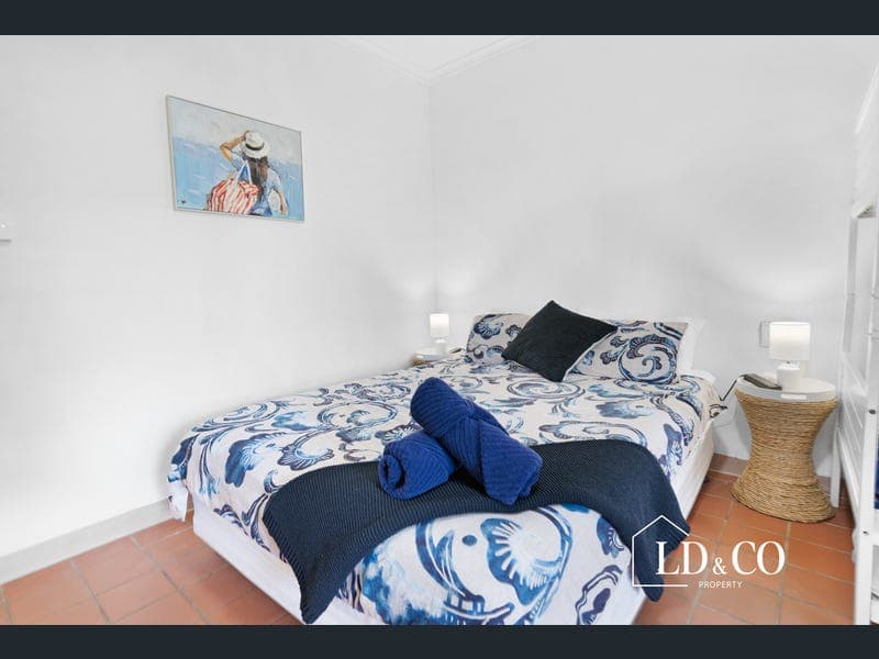 139/6 Beach Road, Dolphin Heads — photo 1 of 5