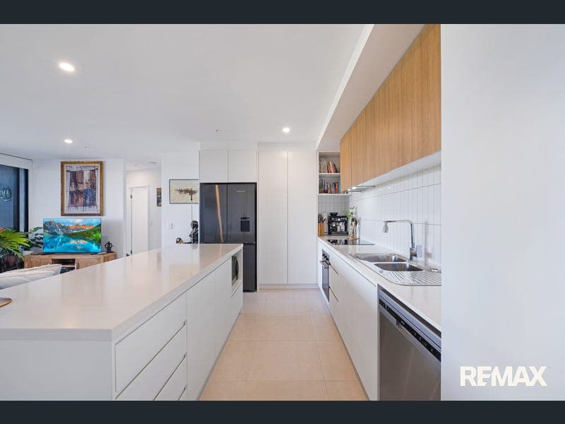 915/12 South Sea Islander Way, Maroochydore — photo 1 of 5