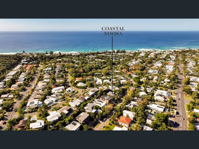 4 Nebula Street, Sunshine Beach — photo 1 of 5