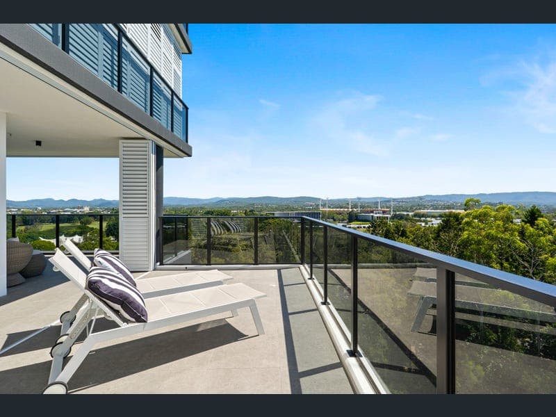 5073/21 Ross Street, Benowa — photo 1 of 5