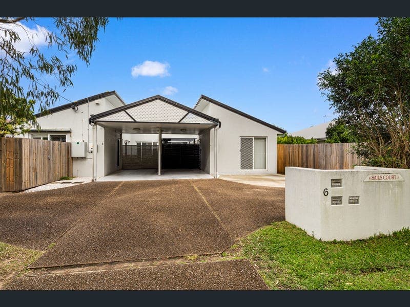 1/6 Amanda Avenue, Marcoola — photo 1 of 5