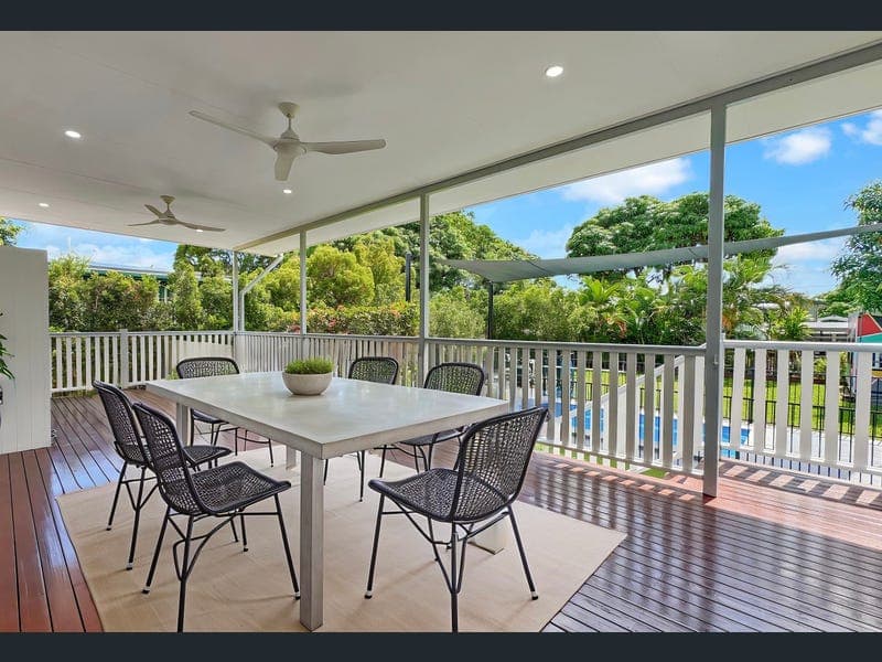 17 Sargeant Street, Gulliver — photo 1 of 5