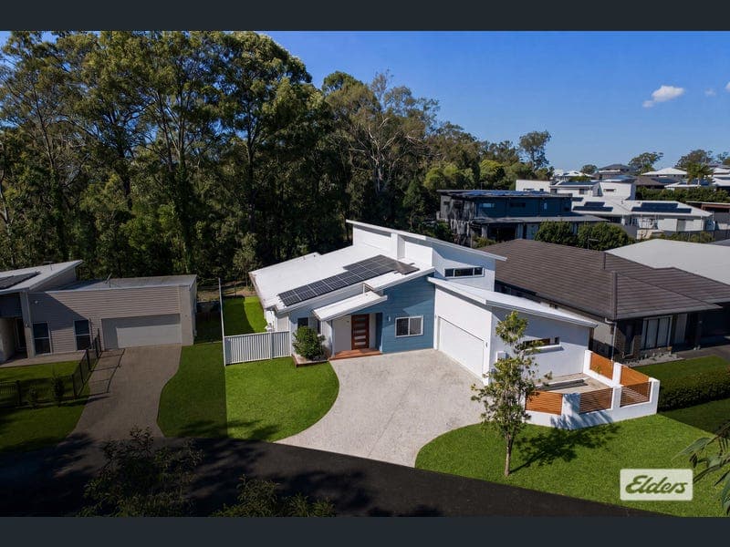 15 Glenhaven Close, Redland Bay — photo 1 of 5