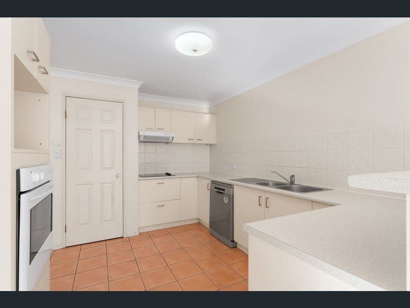 11 Erncroft Place, Rocklea — photo 1 of 5