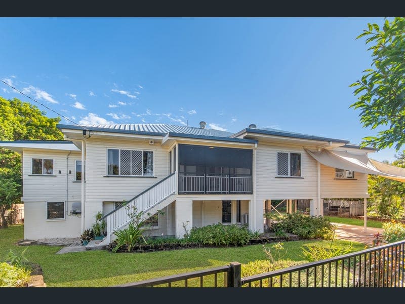 6 Comerford Crescent, Belgian Gardens — photo 1 of 5