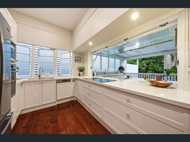 138 Beck Street, Paddington — photo 1 of 5