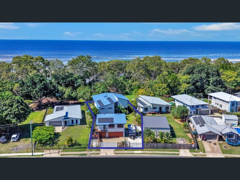 178 Kingfisher Parade, Toogoom — photo 1 of 5