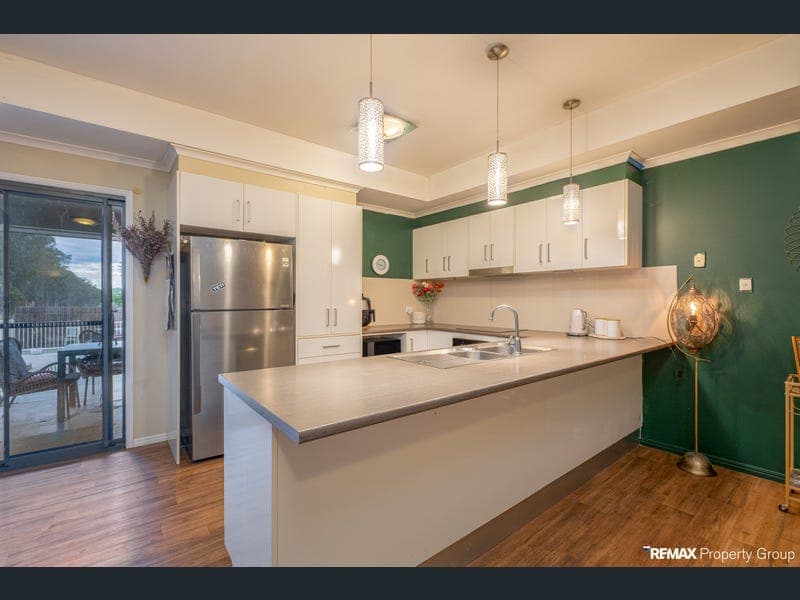 25 Gleneagles Drive, Curra — photo 1 of 5