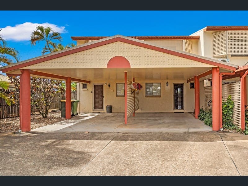 5/6 Gardenia Street, Proserpine — photo 1 of 5