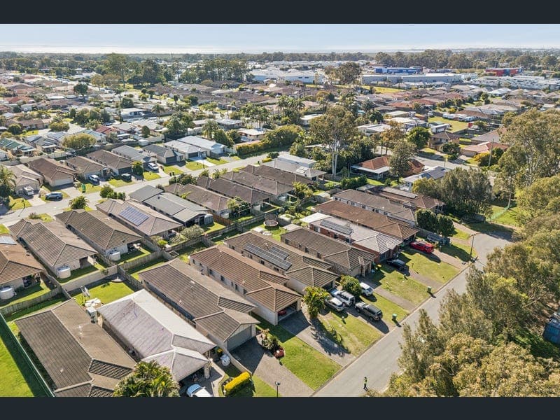 16 Waterlilly Court, Rothwell — photo 1 of 5