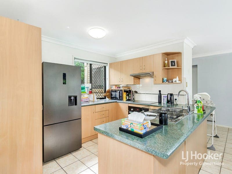 6 Ivory Close, Griffin — photo 1 of 5
