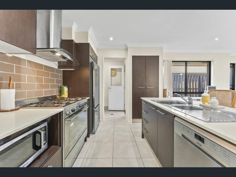 46 Wimmera Crescent, Upper Coomera — photo 1 of 5
