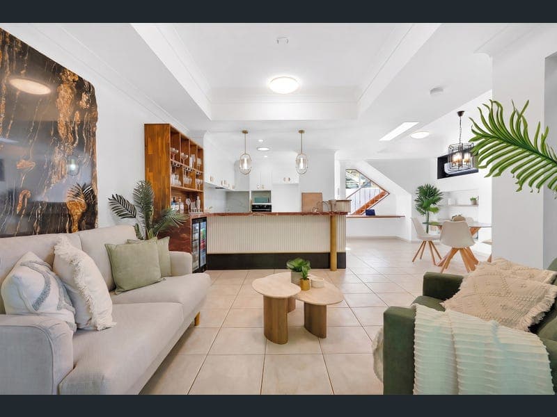 18/24-70 Nautilus Street, Port Douglas — photo 1 of 5