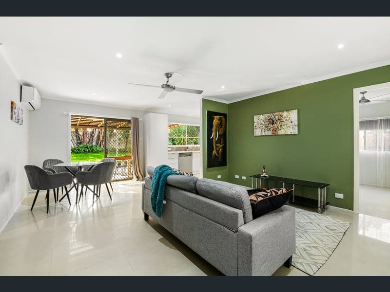 48 Monash Street, Woodridge — photo 1 of 5