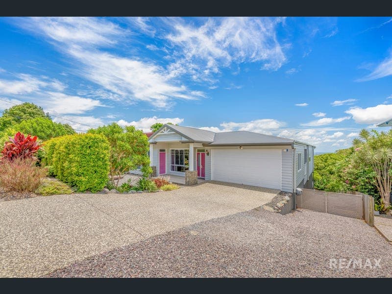 16 Kingsview Drive, Flaxton — photo 1 of 5