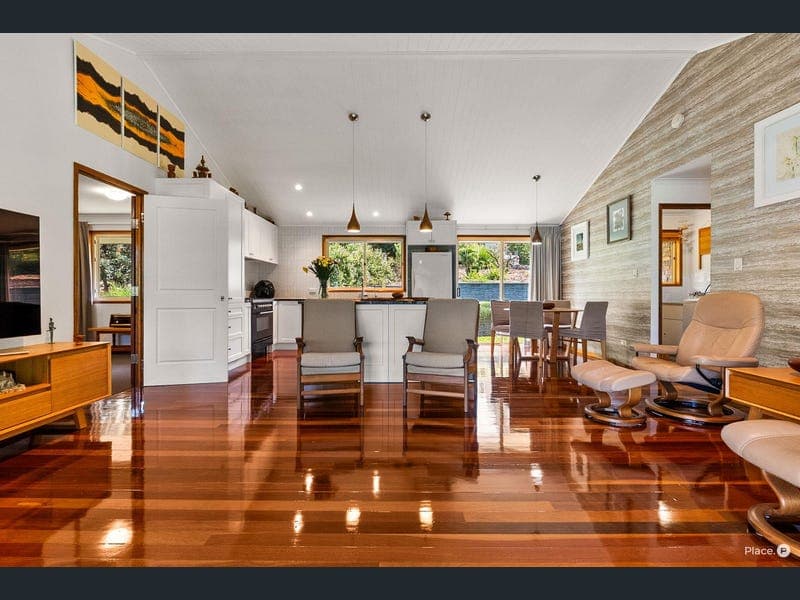 39 Whistler Court, Upper Caboolture — photo 1 of 5