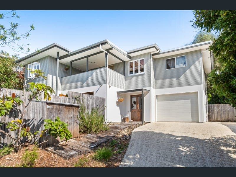 11 Fairmeadow Road, Nambour — photo 1 of 5