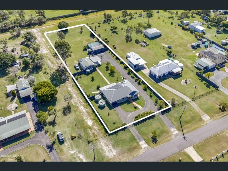 17 Clydesdale Avenue, Branyan — photo 1 of 5