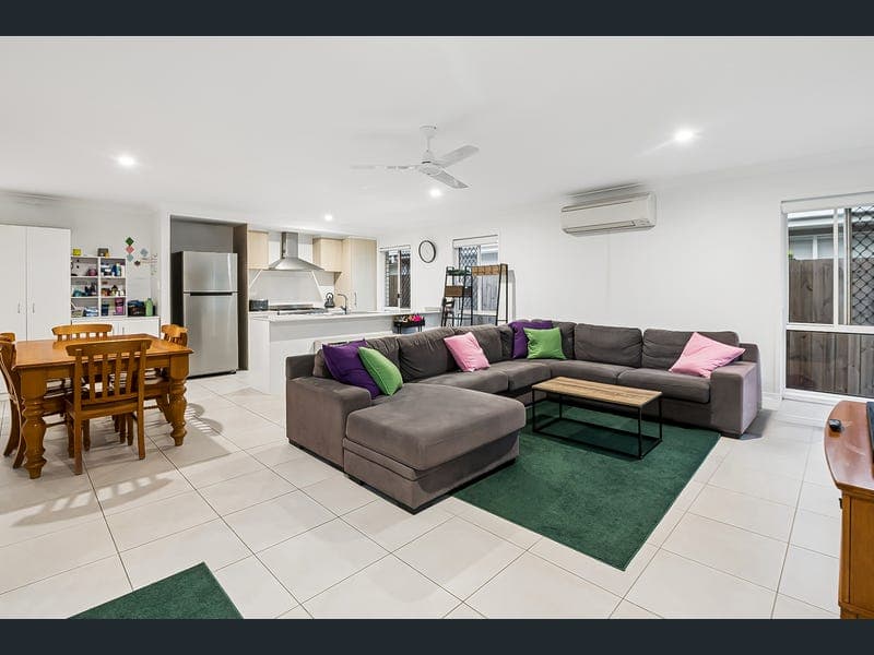 171 Falkland Street East, Pallara — photo 1 of 5