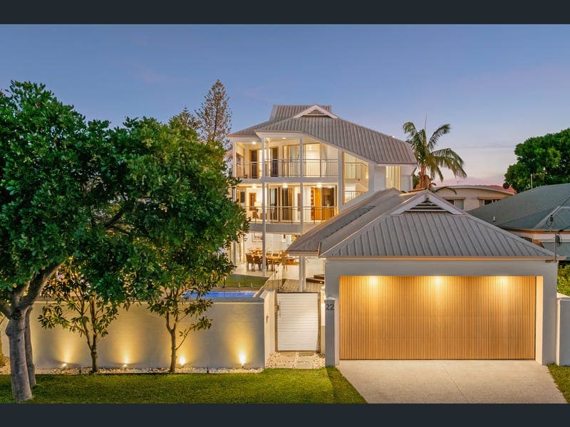 22 Hilda Street, Mermaid Beach — photo 1 of 5