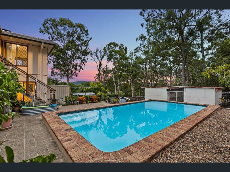 8 The Mores, Nerang — photo 1 of 5