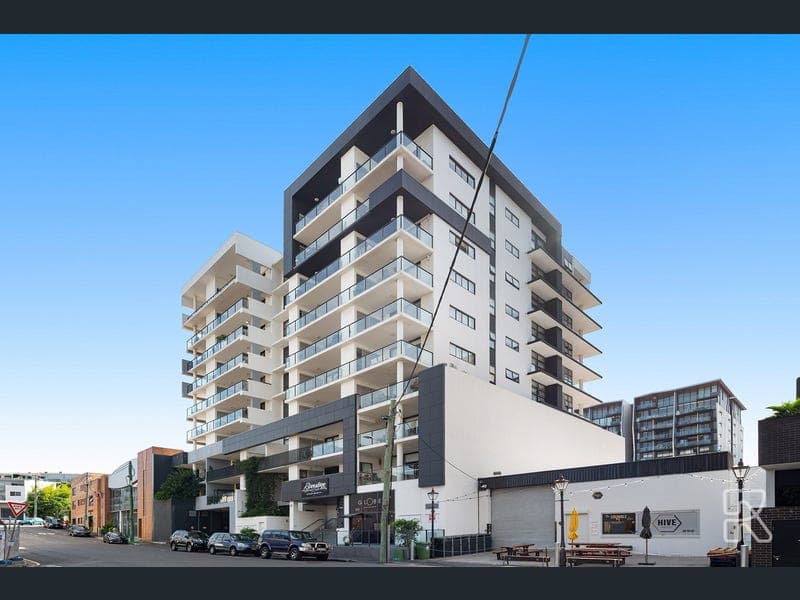 808/8 Masters Street, Newstead — photo 1 of 5