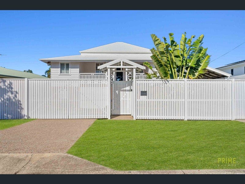 231 Cypress Street, Urangan — photo 1 of 5