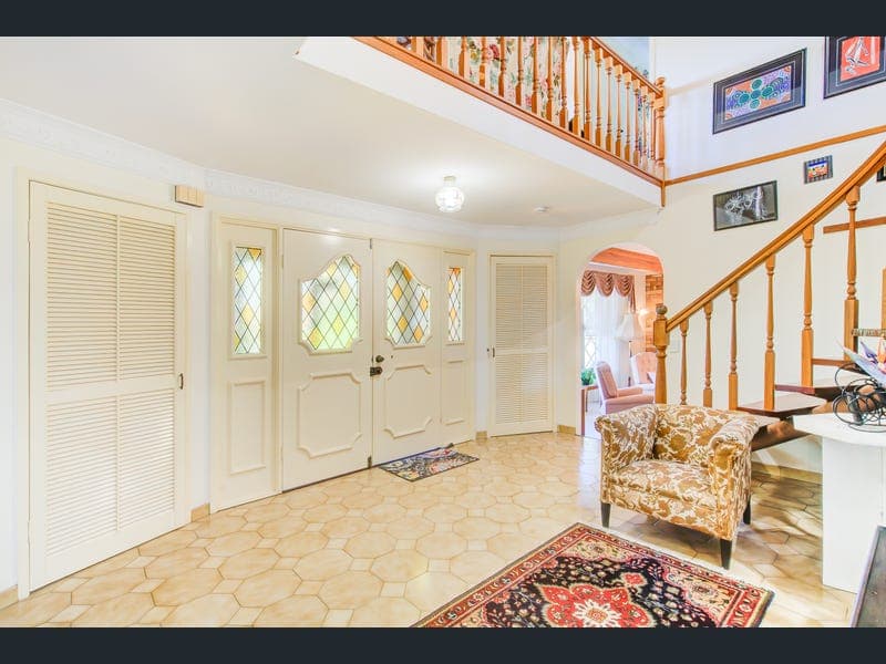 18 Brigantine Place, Sunnybank Hills — photo 1 of 5