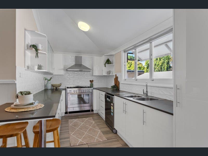 19 Fletcher Street, Townsville City — photo 1 of 5