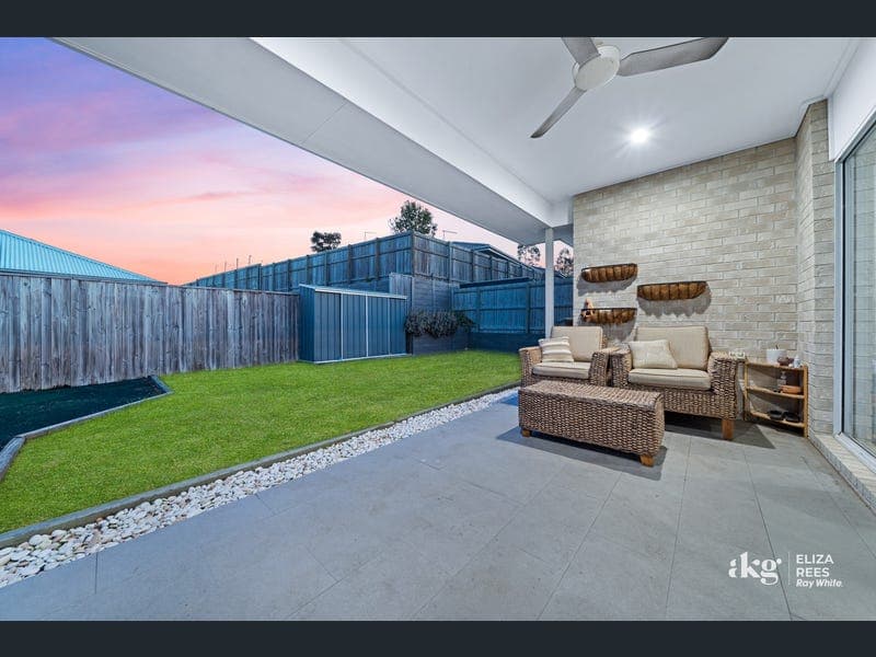 22 Teal Circuit, Greenbank — photo 1 of 5