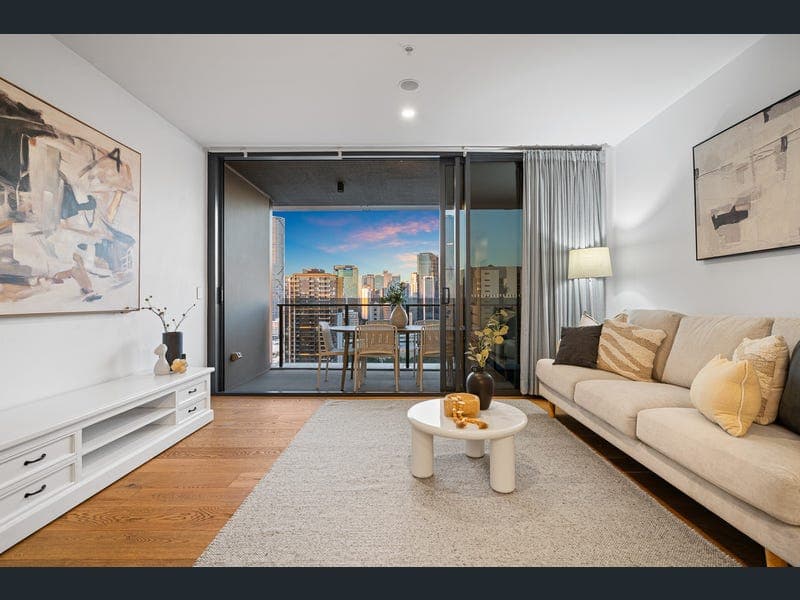 12806/1 Cordelia Street, South Brisbane — photo 1 of 5