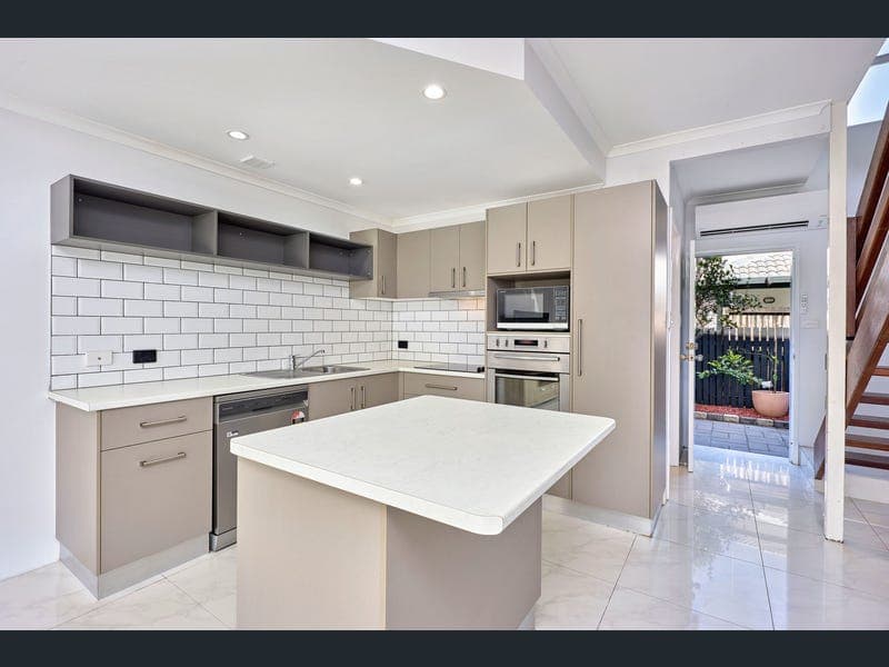3/21 Rutherford Street, Yorkeys Knob — photo 1 of 5
