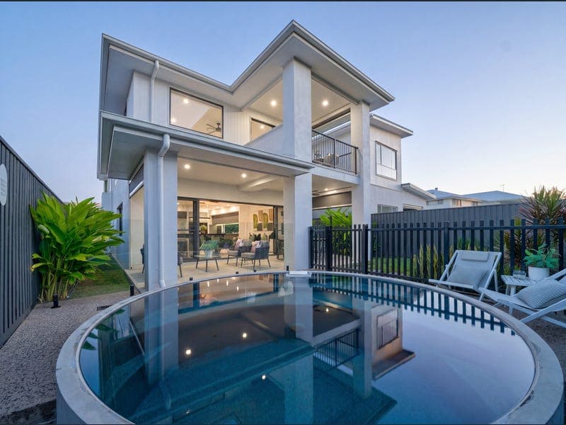 81 Coolum Parade, Newport — photo 1 of 5