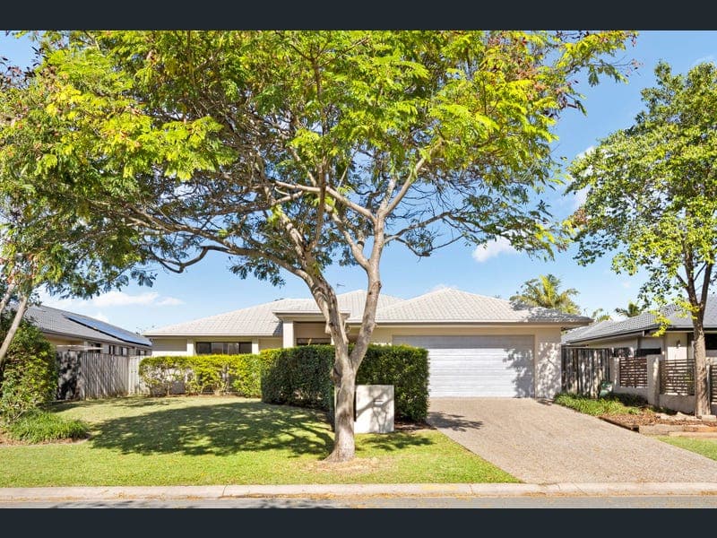 13 Essen Place, Oxenford — photo 1 of 5