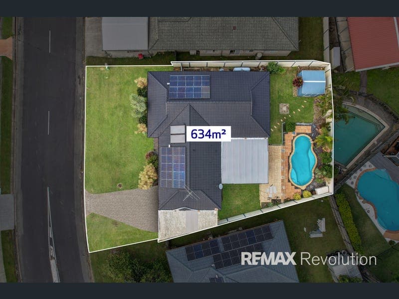 22 Hanlon Street, Tanah Merah — photo 1 of 5