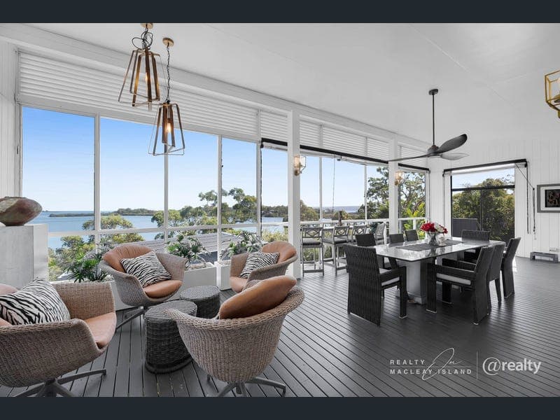 42 Timothy Street, Macleay Island — photo 1 of 5