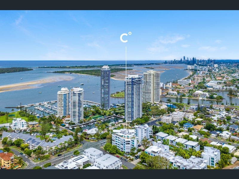 1T/20-28 Bayview Street, Runaway Bay — photo 1 of 5