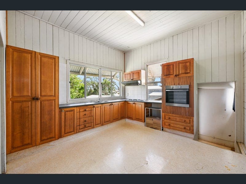 5 Paterson Street, South Toowoomba — photo 1 of 5