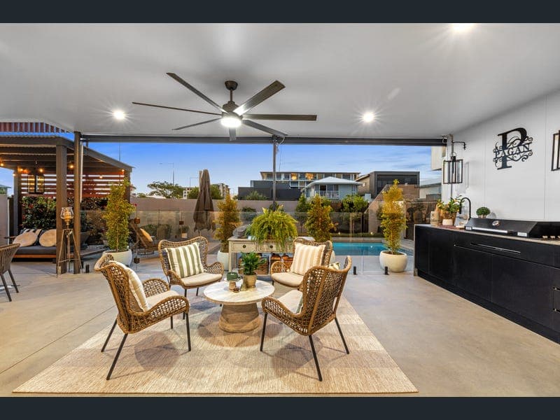 77 Marina View Drive, Pelican Waters — photo 1 of 5