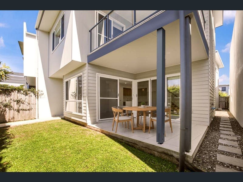 27 Claremont Drive, Maroochydore — photo 1 of 5