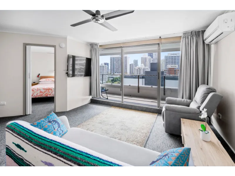 903/3 Orchid Avenue, Surfers Paradise — photo 1 of 5