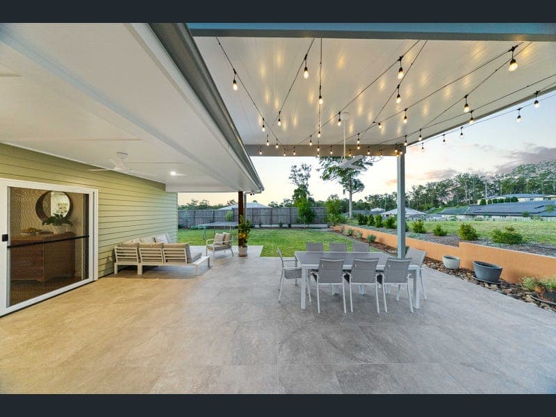 14 Scarlet Moon Court, Southside — photo 1 of 5