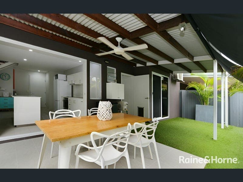 9/4-8 Morning Close, Port Douglas — photo 1 of 5