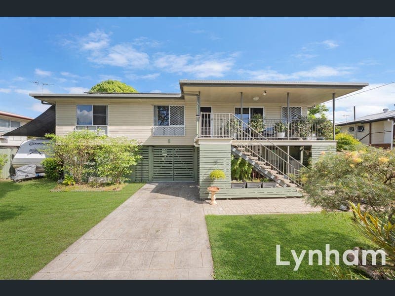 8 Goldsworthy Street, Heatley — photo 1 of 5